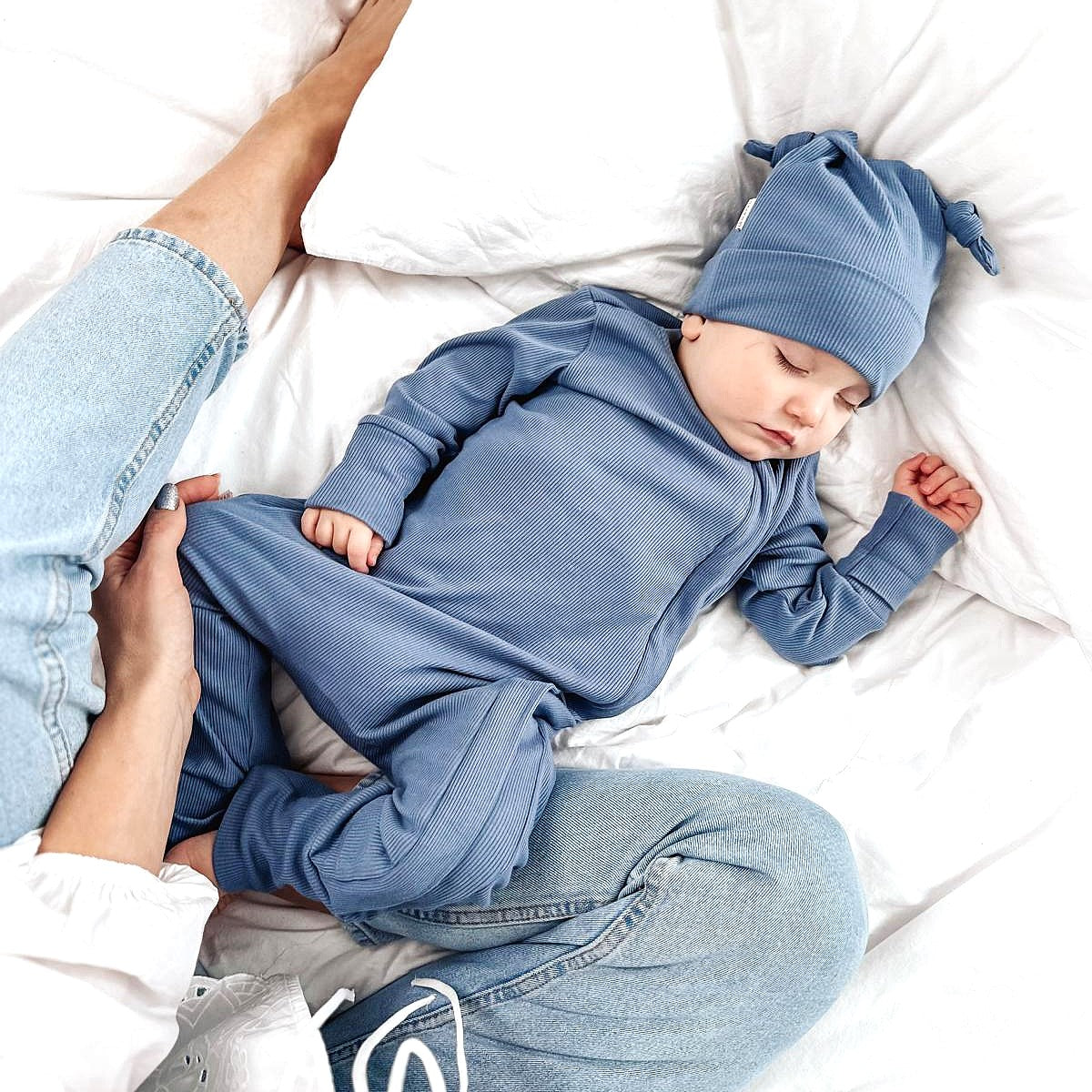 All-In-One SET als GESCHENK verpackt (Romper, Beanie, Body & Musselintuch)